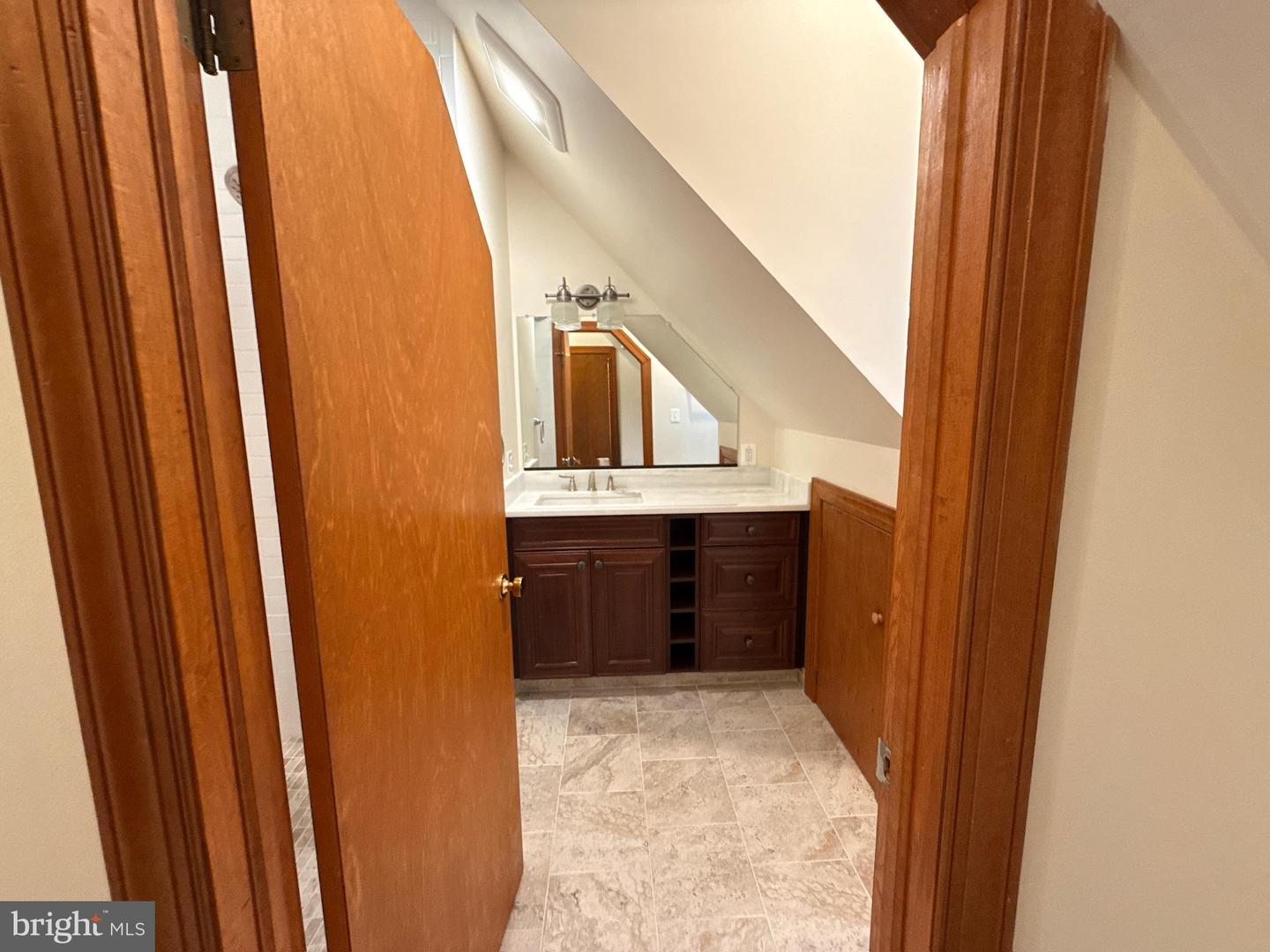 13886 Berlin Tpke #a Property Photo 47