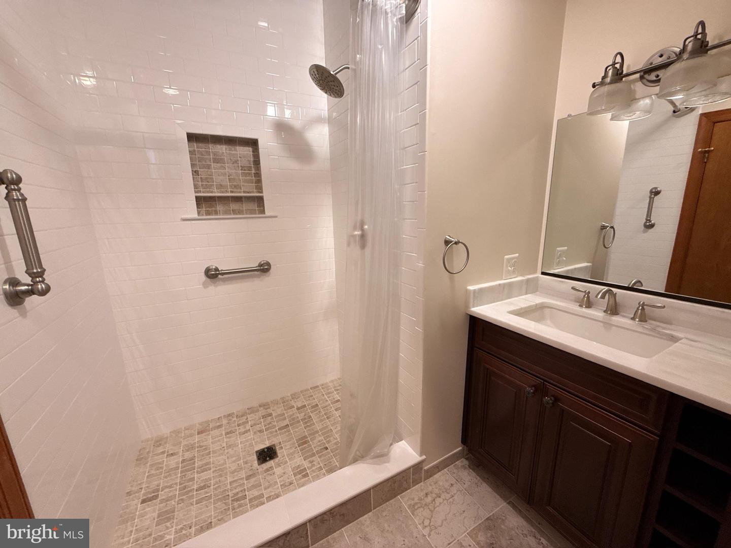13886 Berlin Tpke #a Property Photo 48