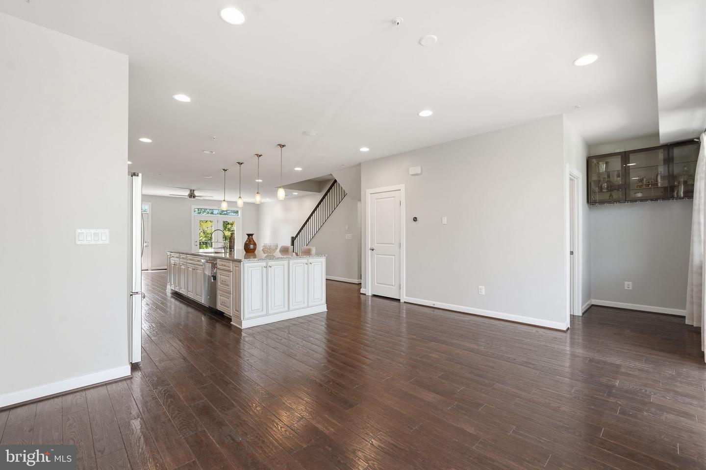 22353 Trailview Crossing Ter Property Photo 5