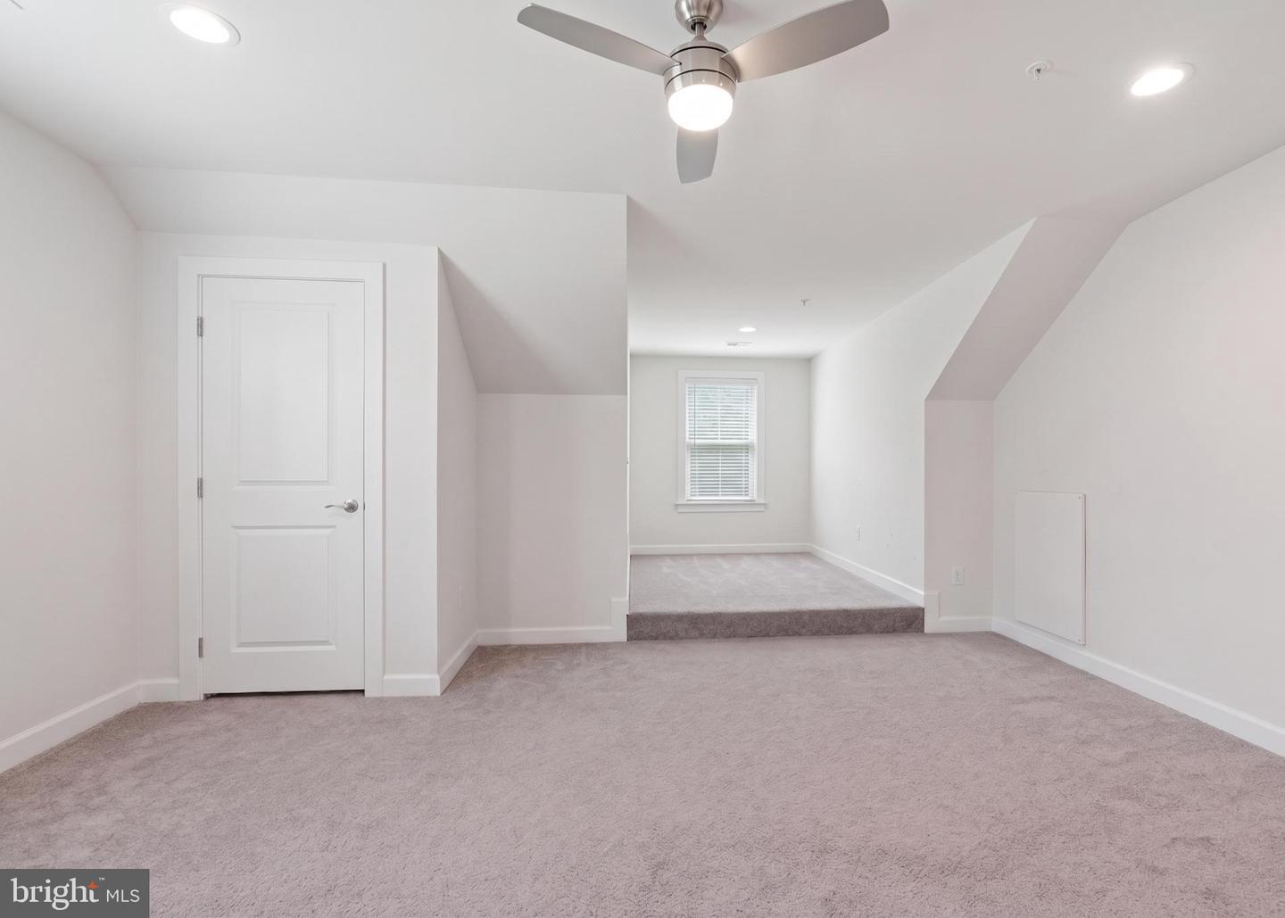 22353 Trailview Crossing Ter Property Photo 17