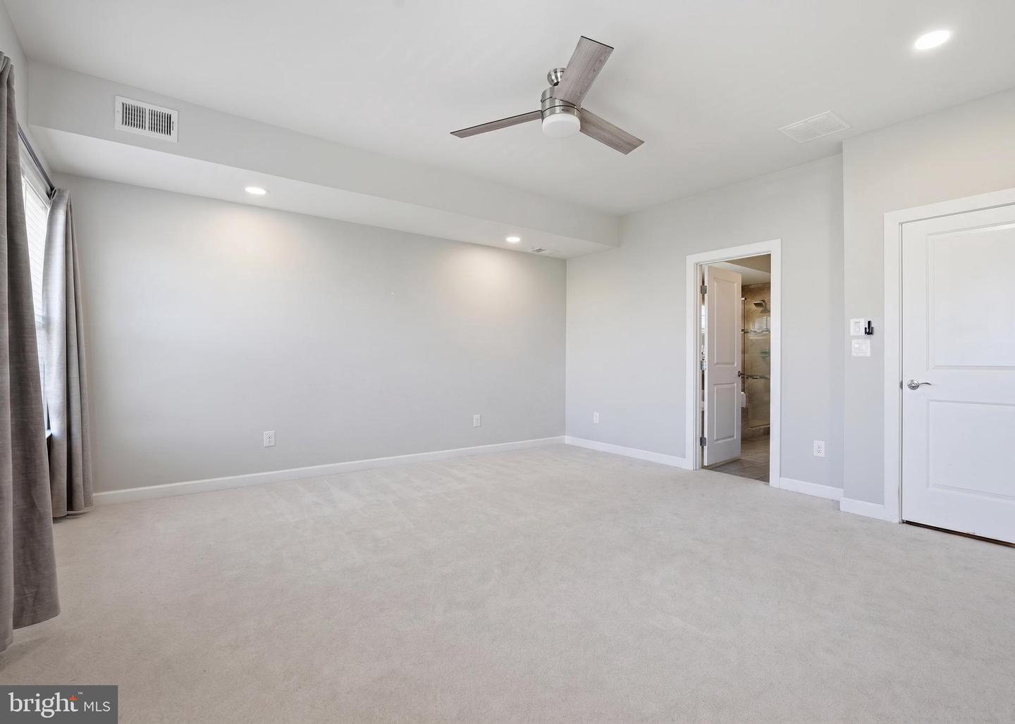 22353 Trailview Crossing Ter Property Photo 19