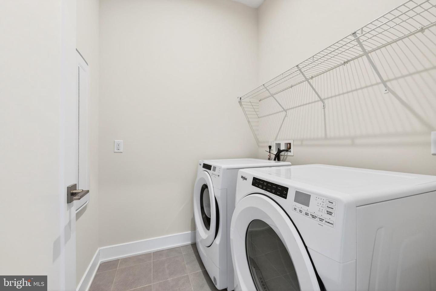 43446 Croson Ln #300 Property Photo 33