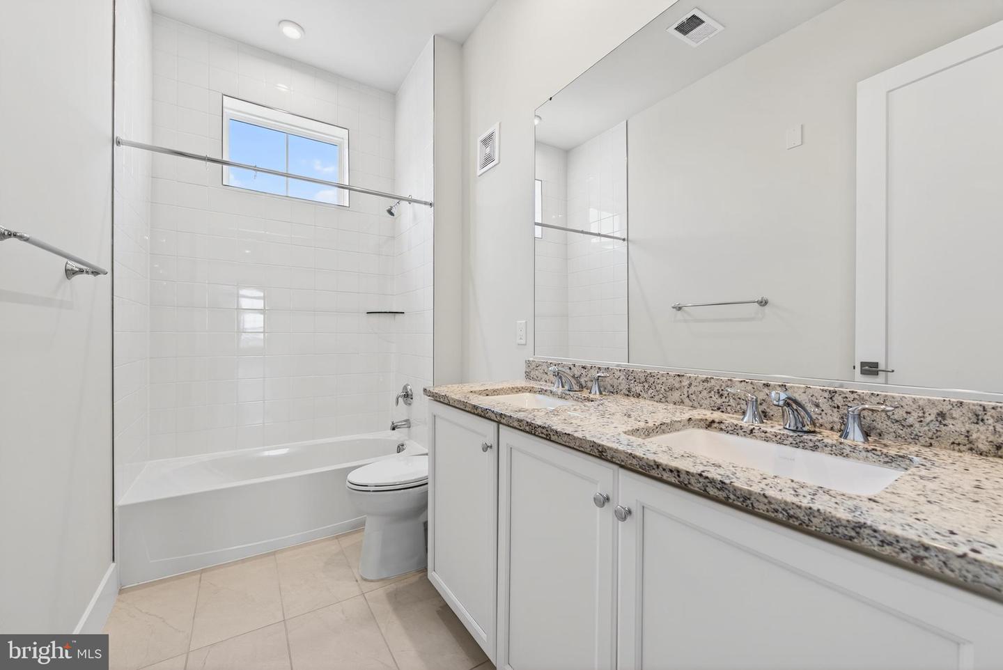 43446 Croson Ln #300 Property Photo 48