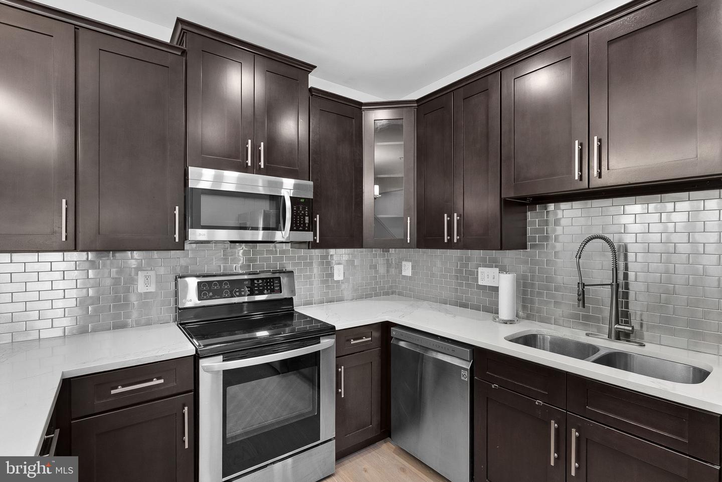20567 Milbridge Ter Property Photo 13
