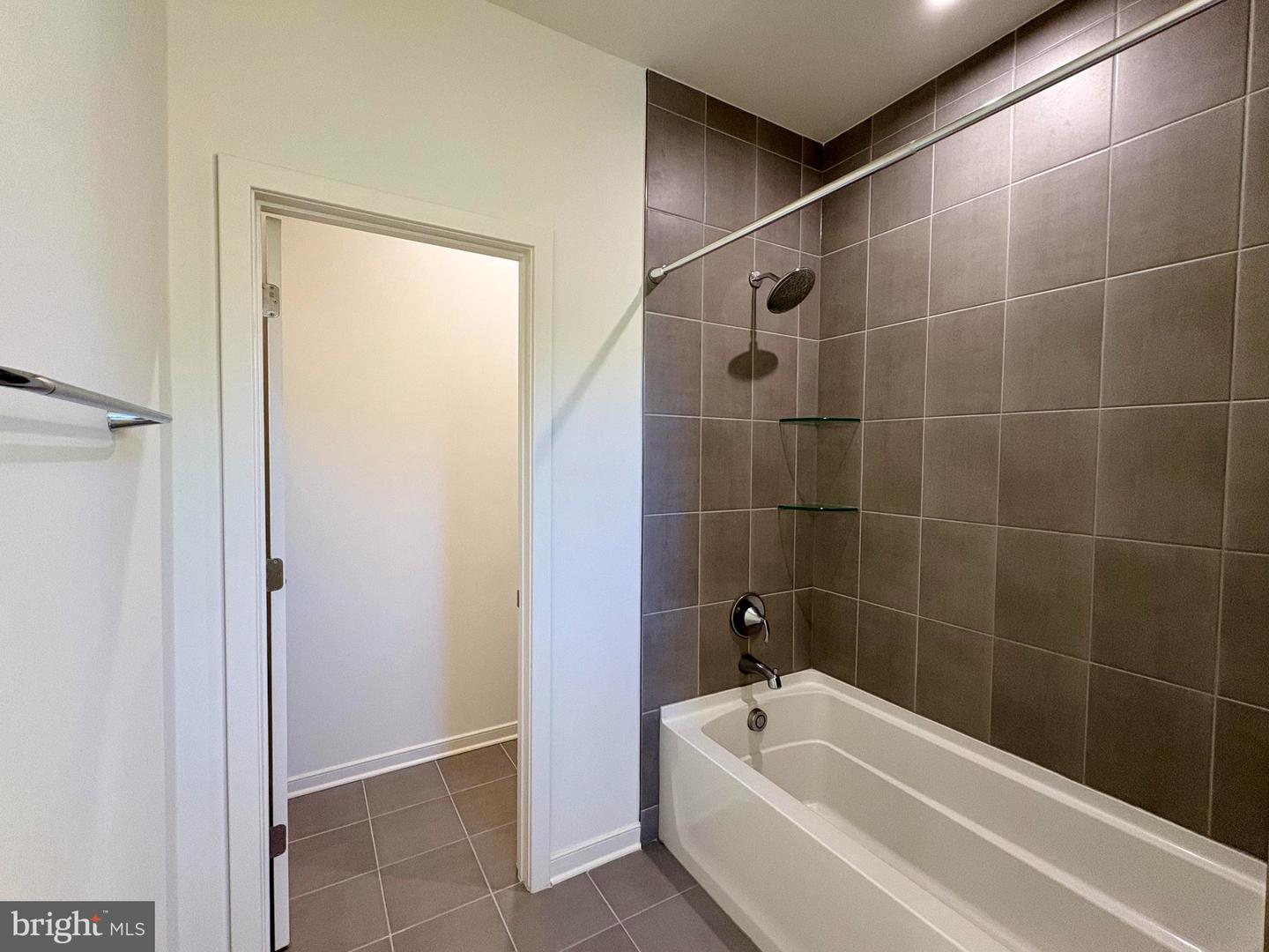 45948 Swallow Ter Property Photo 21