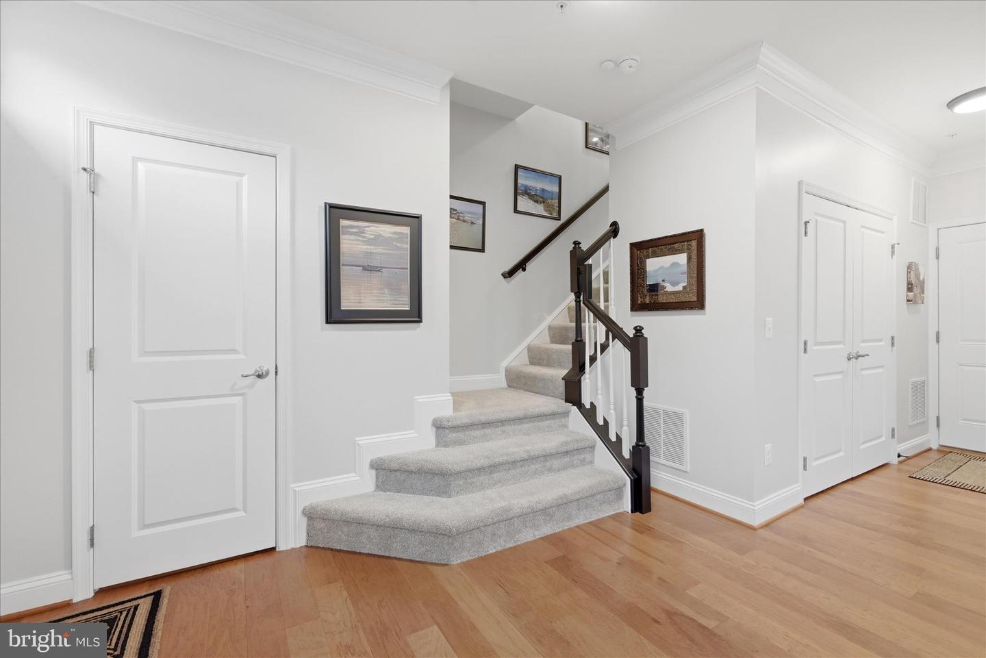 402 Haupt Sq Se Property Photo 6