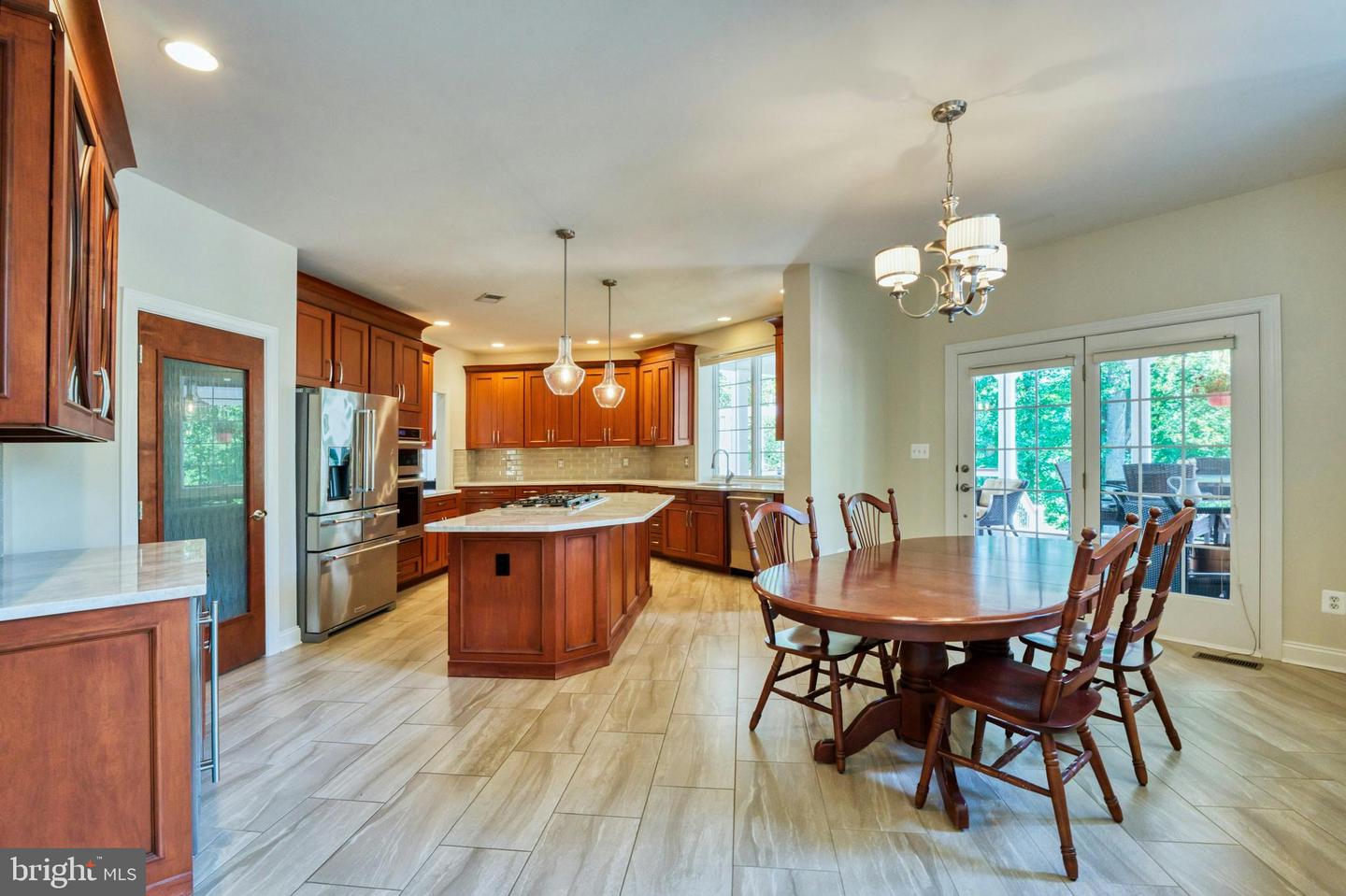 19590 Saratoga Springs Pl Property Photo 9