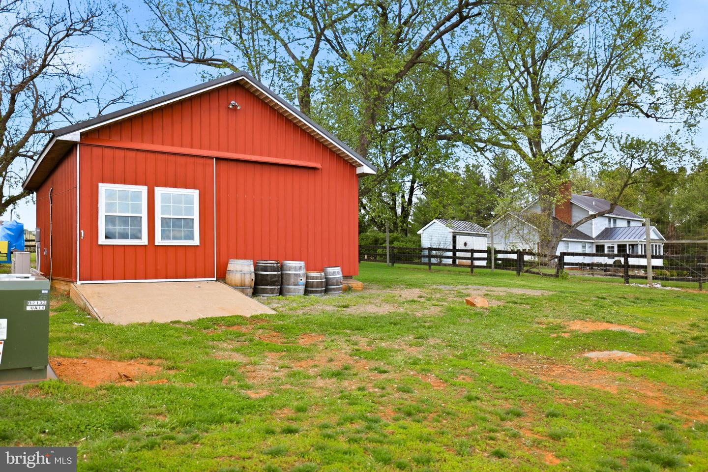 40817 Browns Ln Property Photo 22