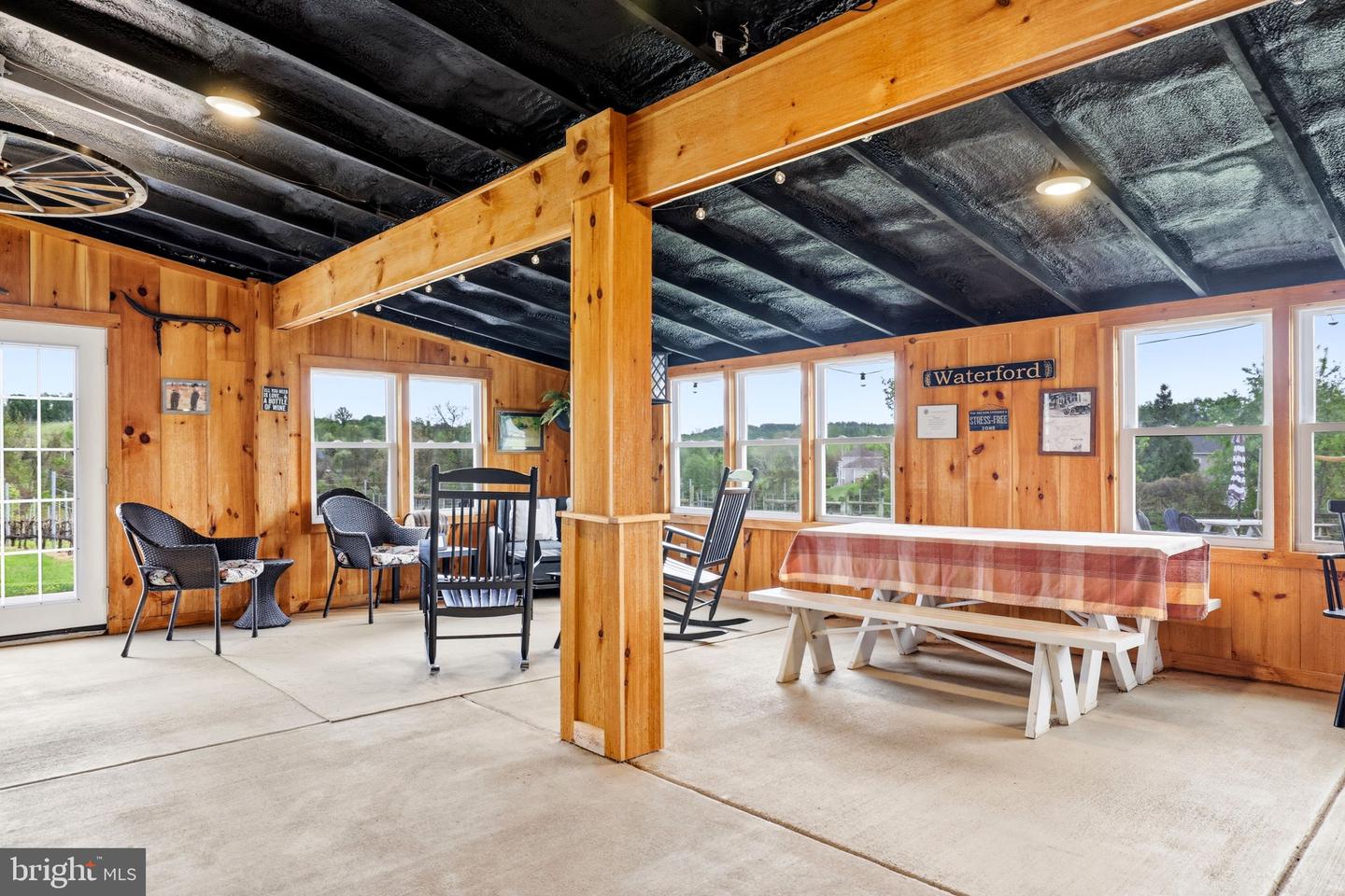 40817 Browns Ln Property Photo 39