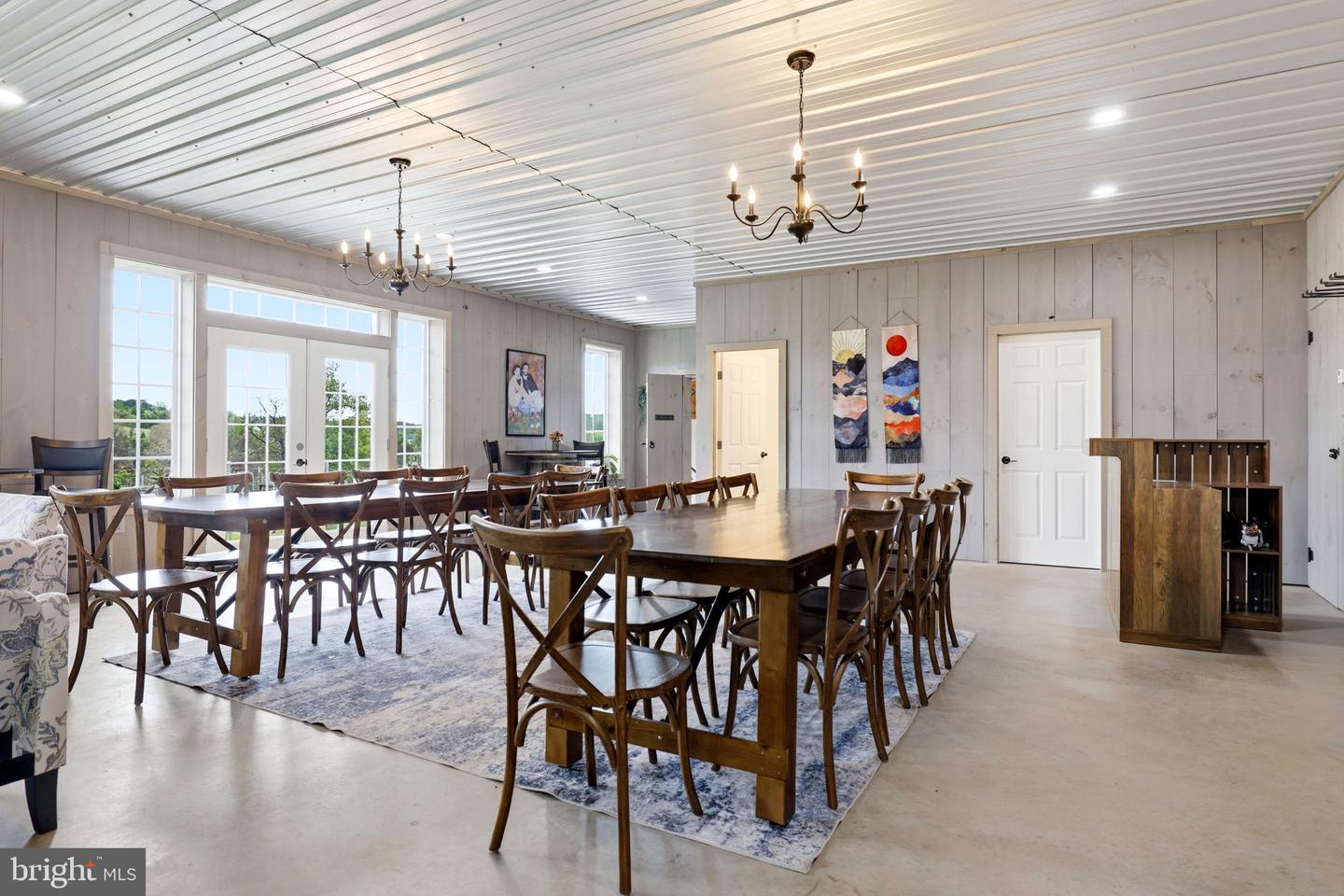 40817 Browns Ln Property Photo 46