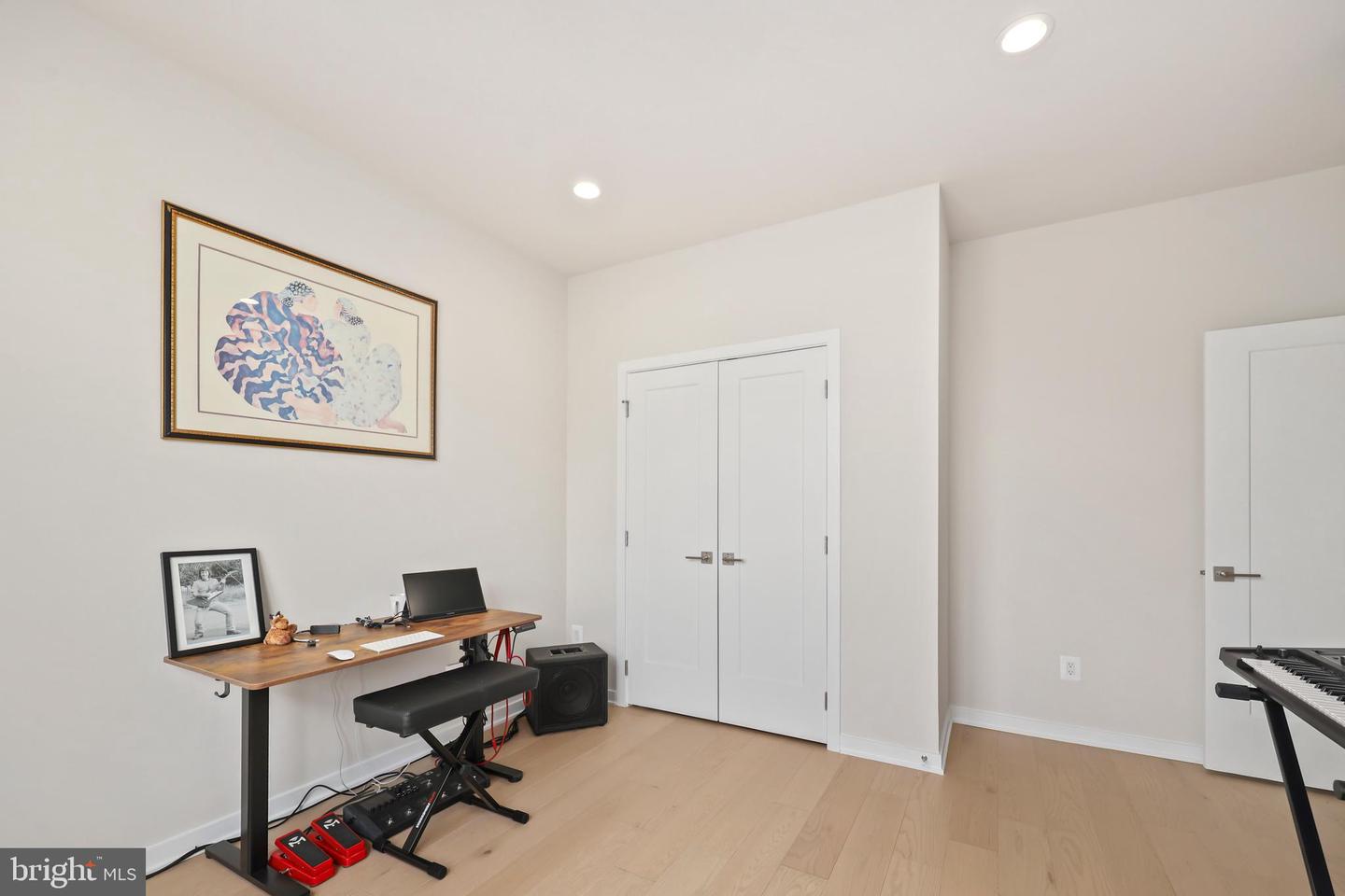 43909 Evelyn Path Ter Property Photo 29