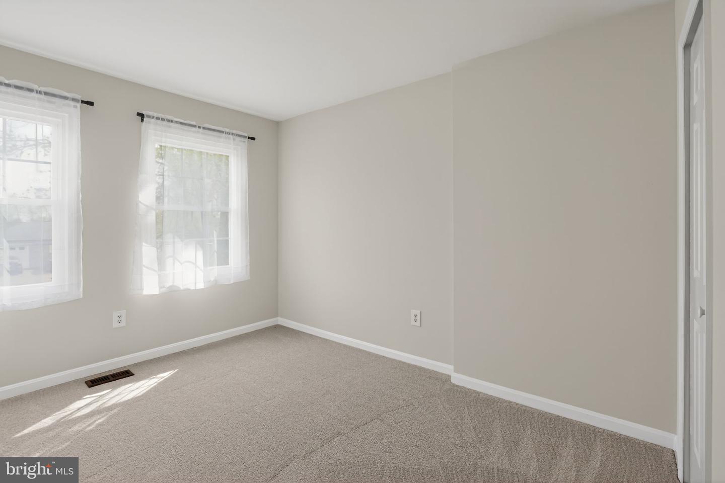 306 Lounsbury Ct Ne Property Photo 25