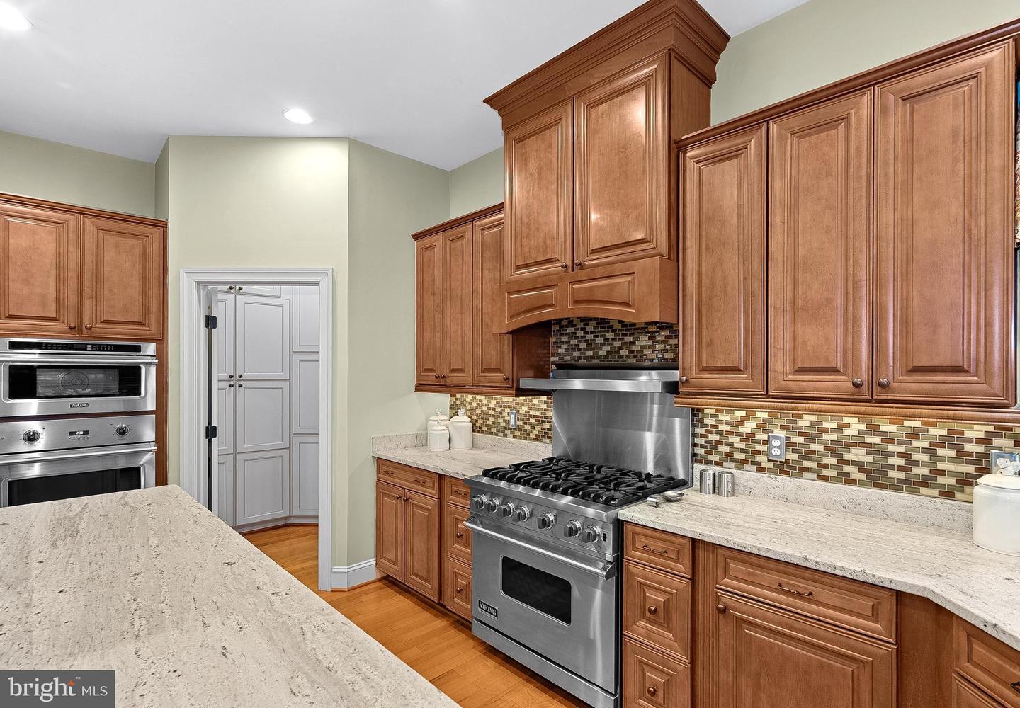 20319 Tanager Pl Property Photo 24