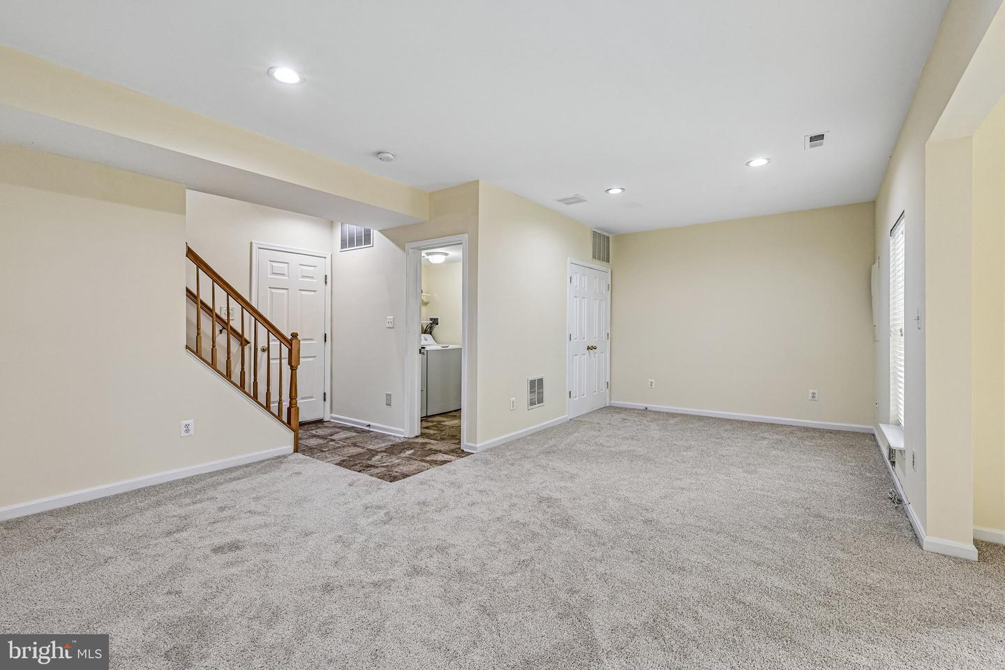 26071 Nimbleton Sq Property Photo 50