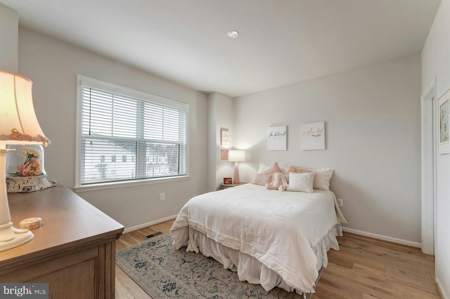 19006 Coral Reef Sq Property Photo 24