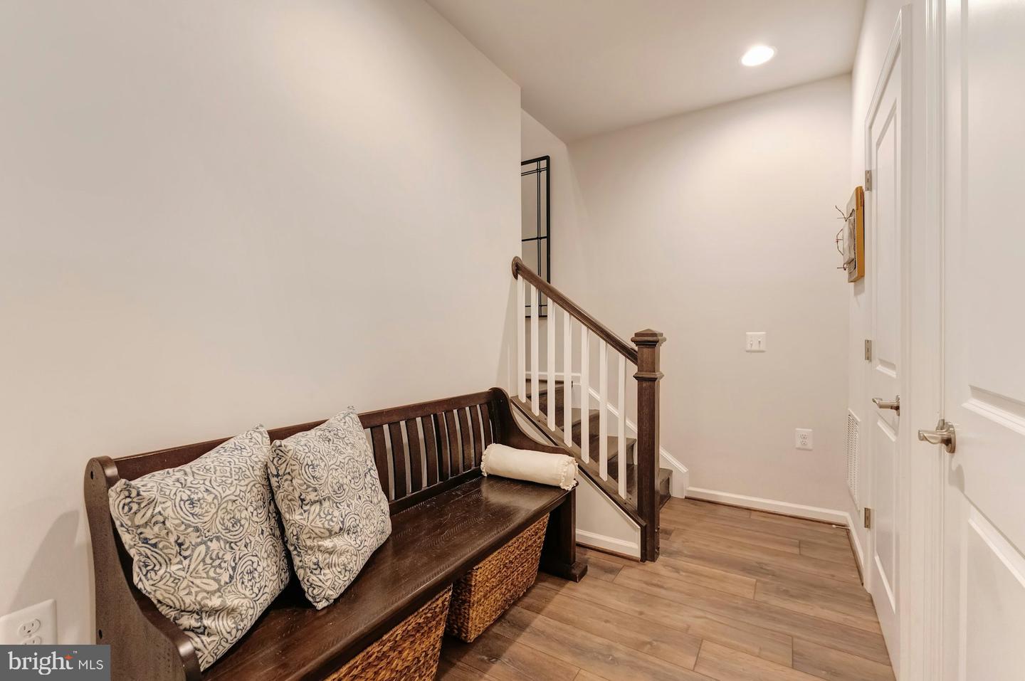19006 Coral Reef Sq Property Photo 33