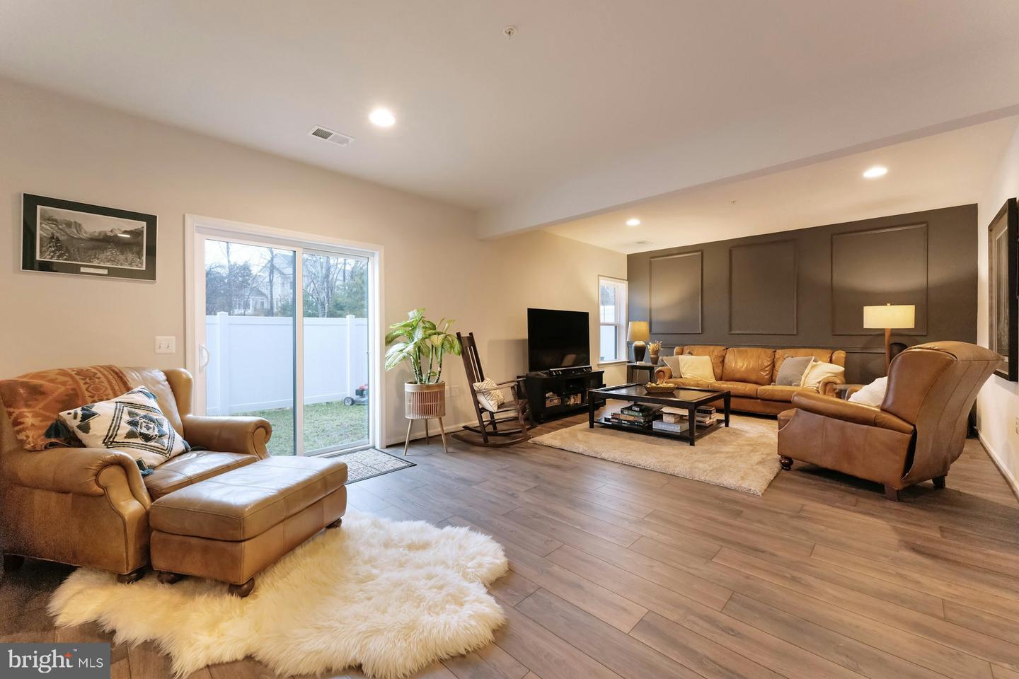 19006 Coral Reef Sq Property Photo 37