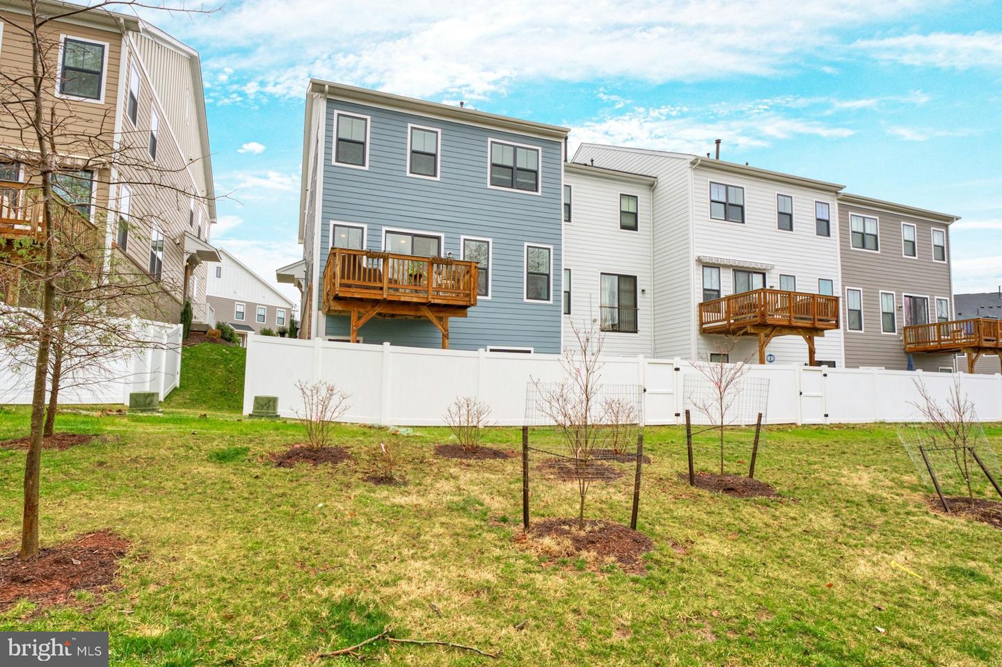 19006 Coral Reef Sq Property Photo 42