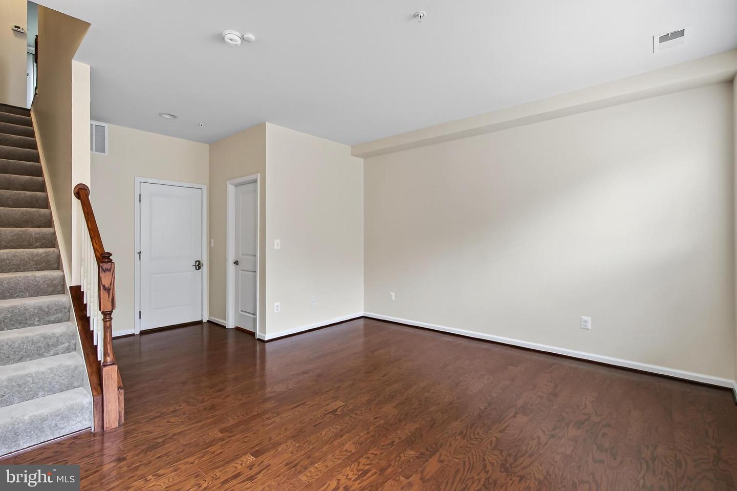 22356 Philanthropic Dr Property Photo 6