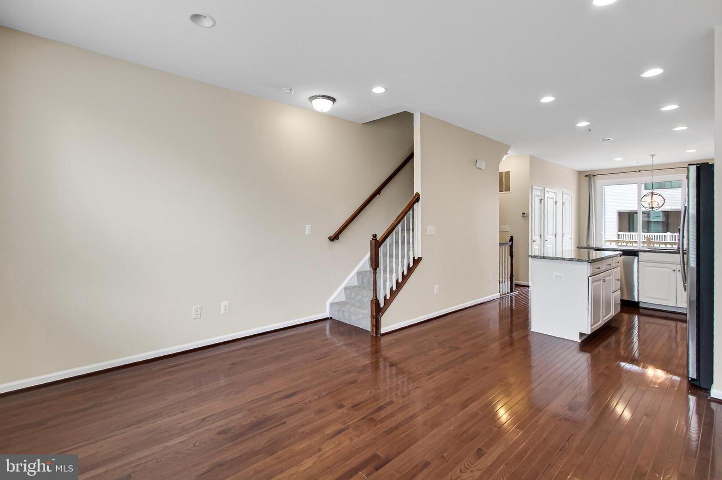 22356 Philanthropic Dr Property Photo 15