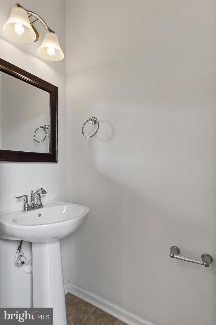 22356 Philanthropic Dr Property Photo 28