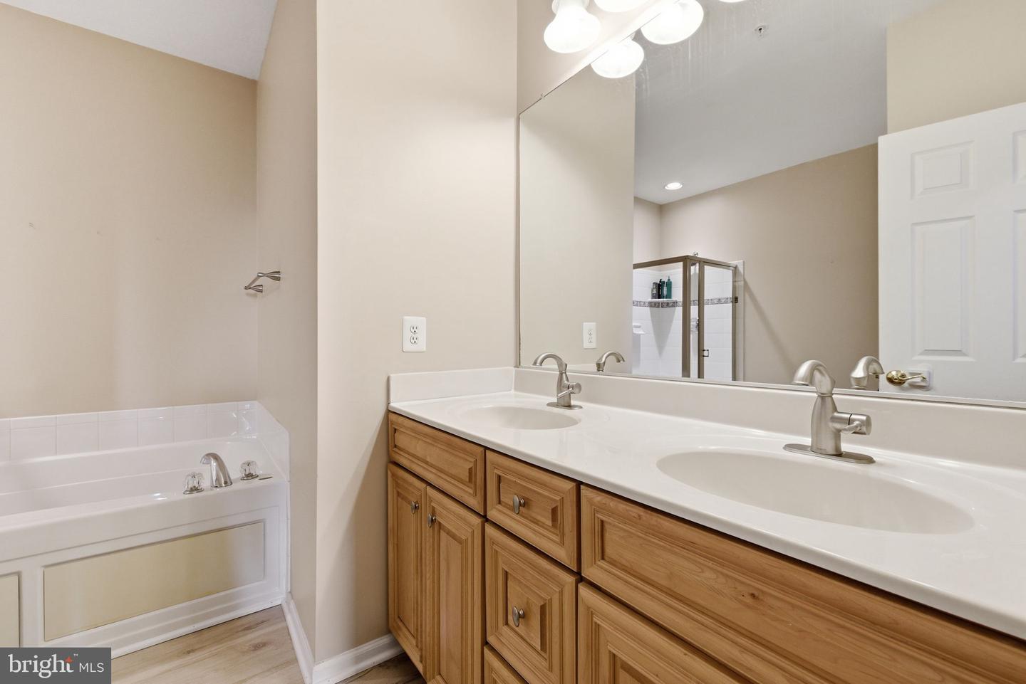 43905 Hickory Corner Ter #105 Property Photo 20