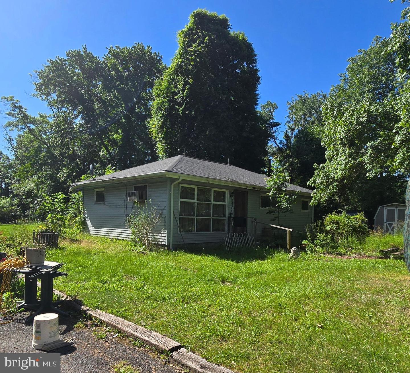 21964 St Louis Rd Property Photo 1