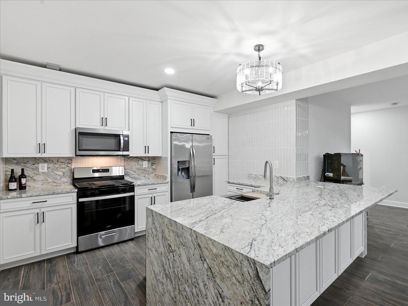 40742 Greyhouse Pl Property Photo 24
