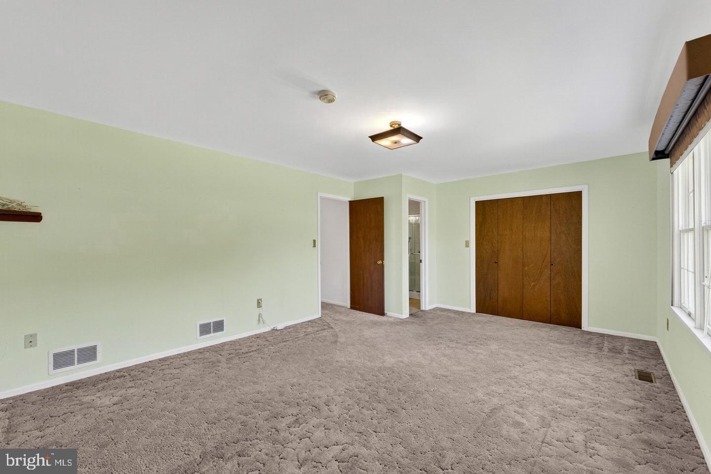 40297 Braddock Rd Property Photo 26