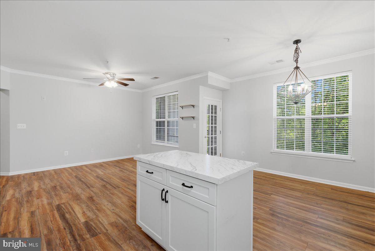 21228 Mcfadden Sq #314 Property Photo 5