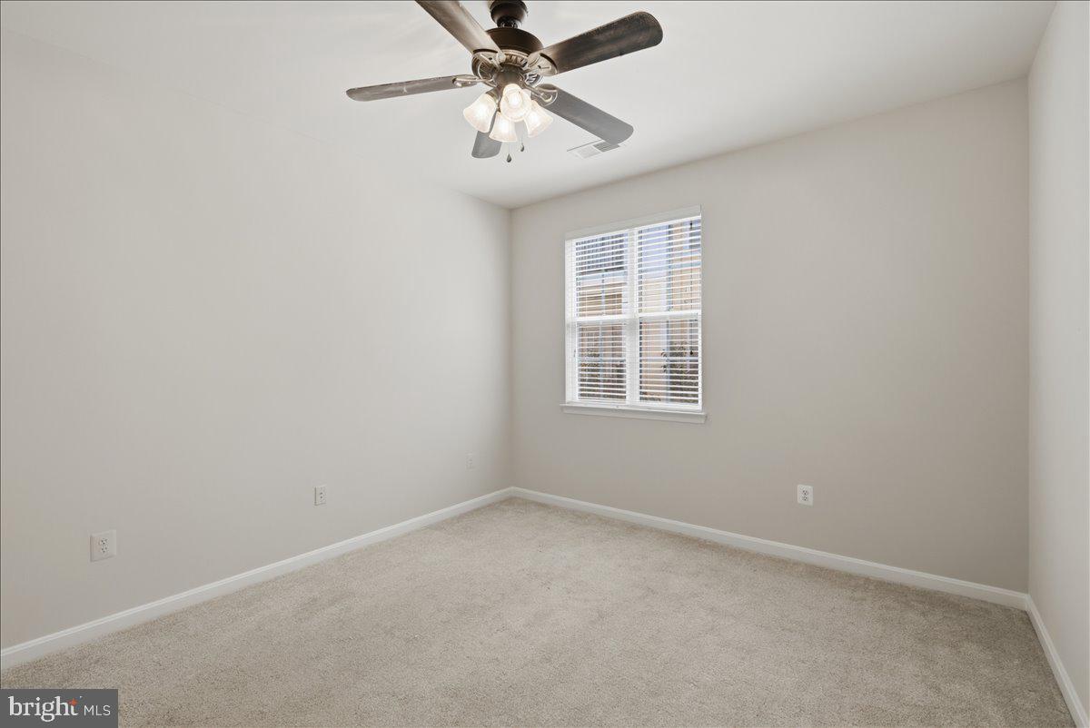 21228 Mcfadden Sq #314 Property Photo 25