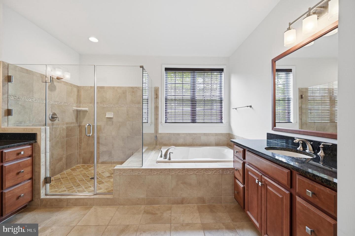 24267 Purple Finch Dr Property Photo 28