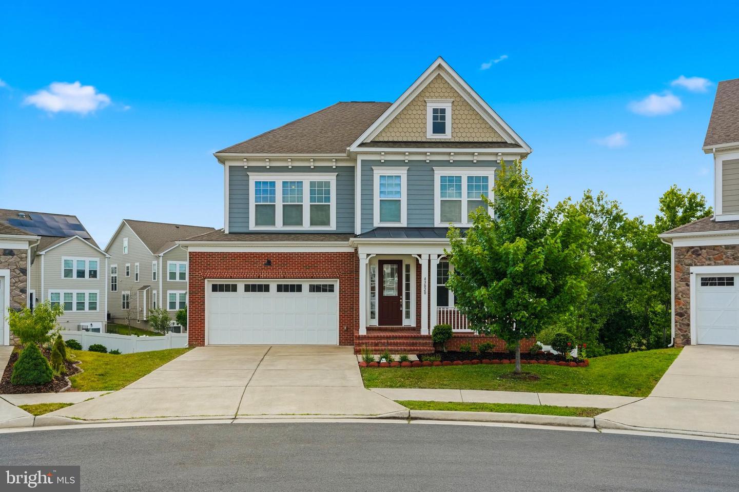 43020 Cattail Marsh Pl Property Photo 1
