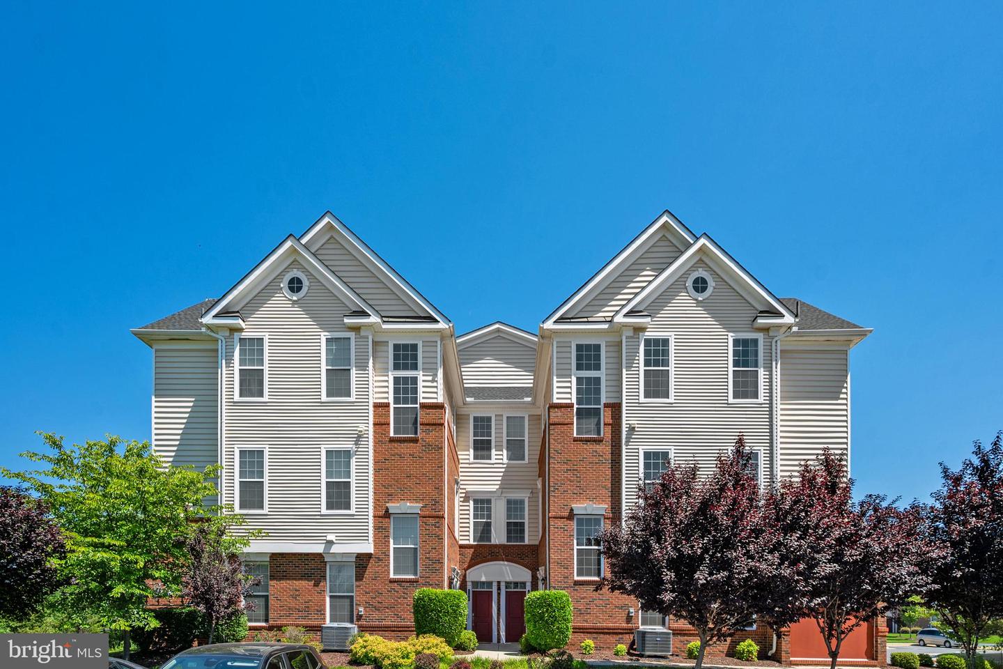 23275 Milltown Knoll Sq #118 Property Photo 1