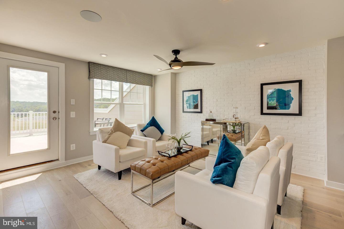 42939 Running Creek Sq Property Photo 22