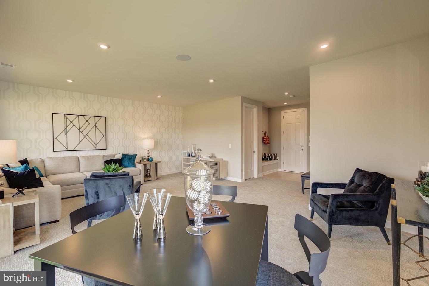 42939 Running Creek Sq Property Photo 23