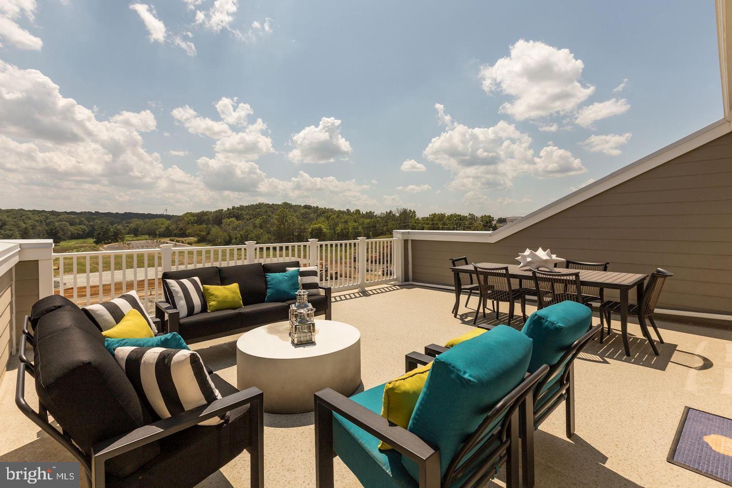 42939 Running Creek Sq Property Photo 27