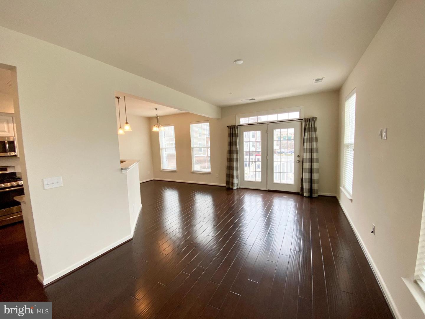 24622 Seacliff Ter Property Photo 6