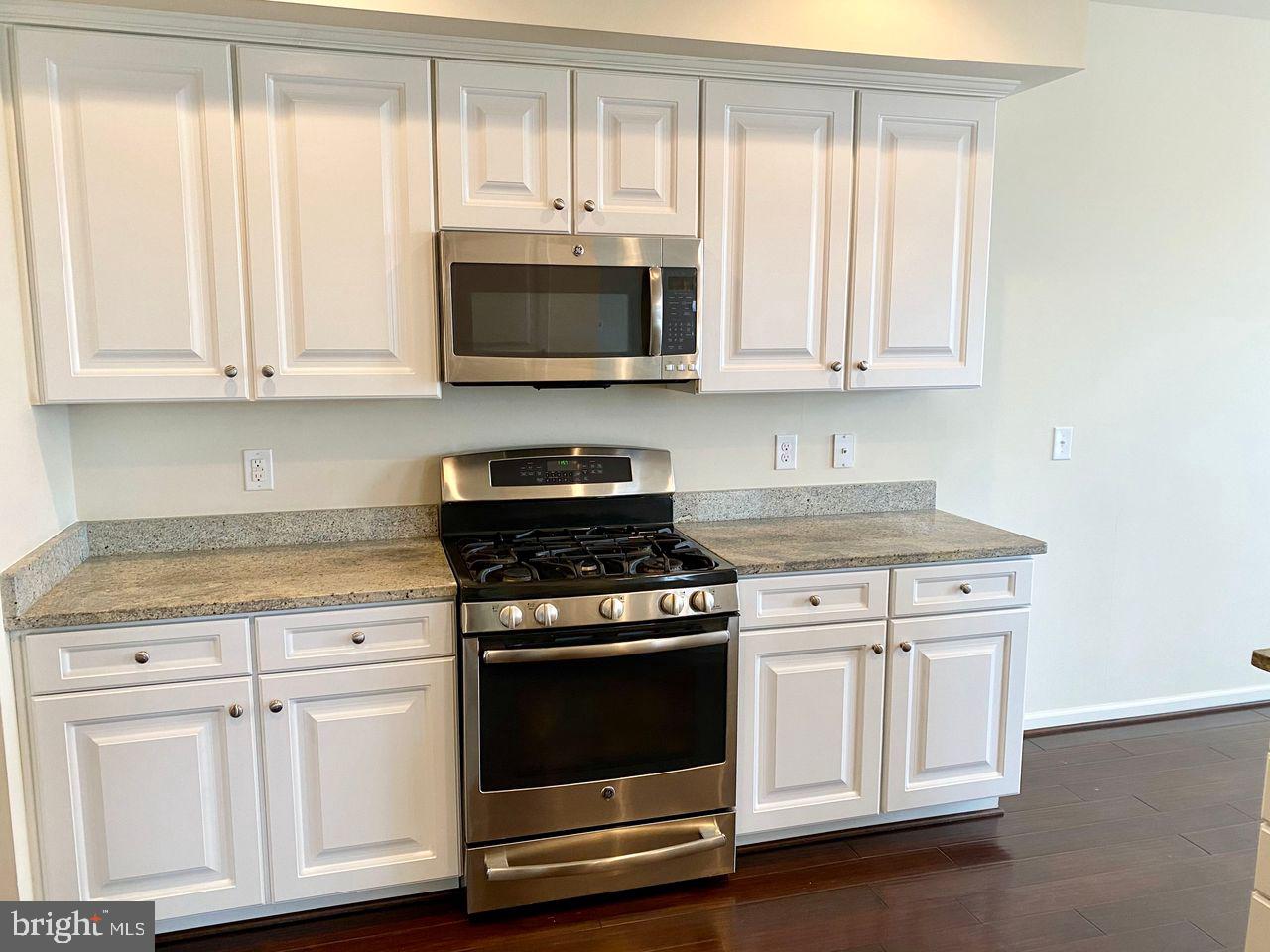 24622 Seacliff Ter Property Photo 16