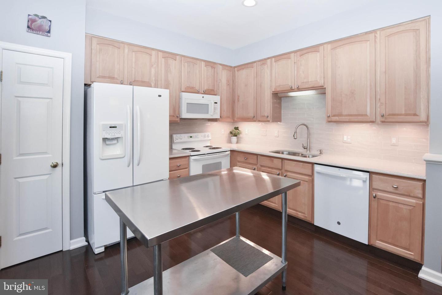 25474 Brickell Dr Property Photo 11