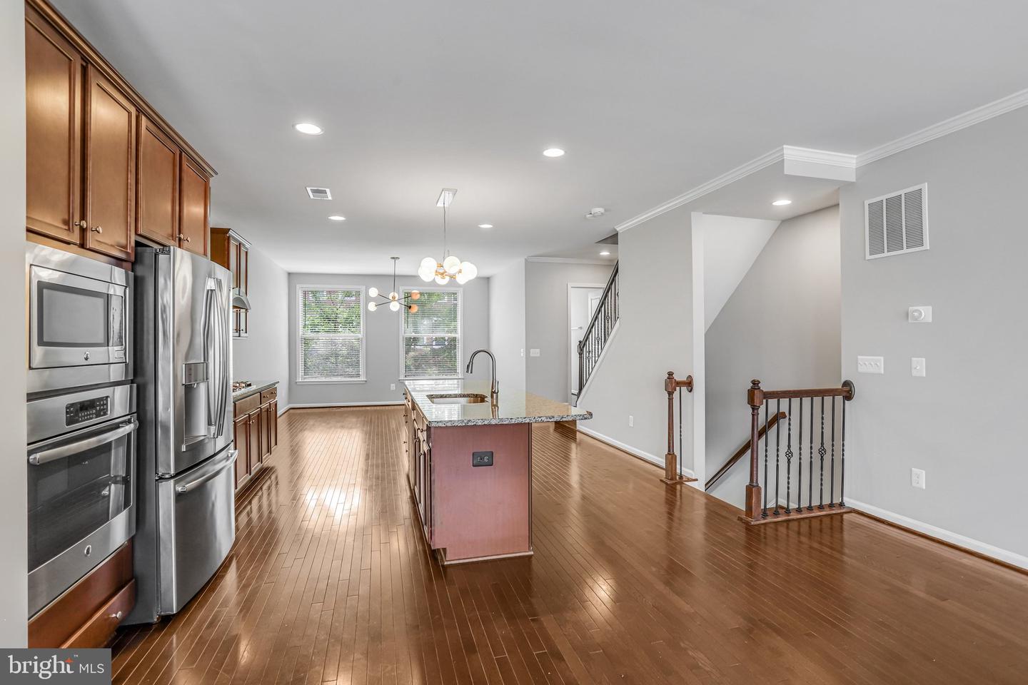 42274 Hampton Woods Ter Property Photo 12