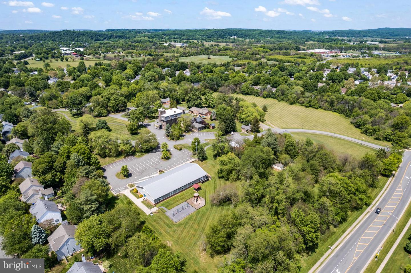 601 Catoctin Cir Ne Property Photo 6