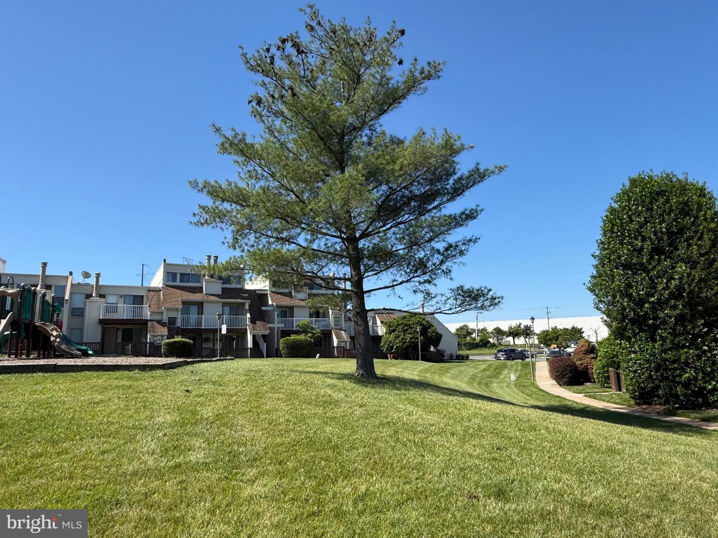1006 Warwick Ct #b Property Photo 14