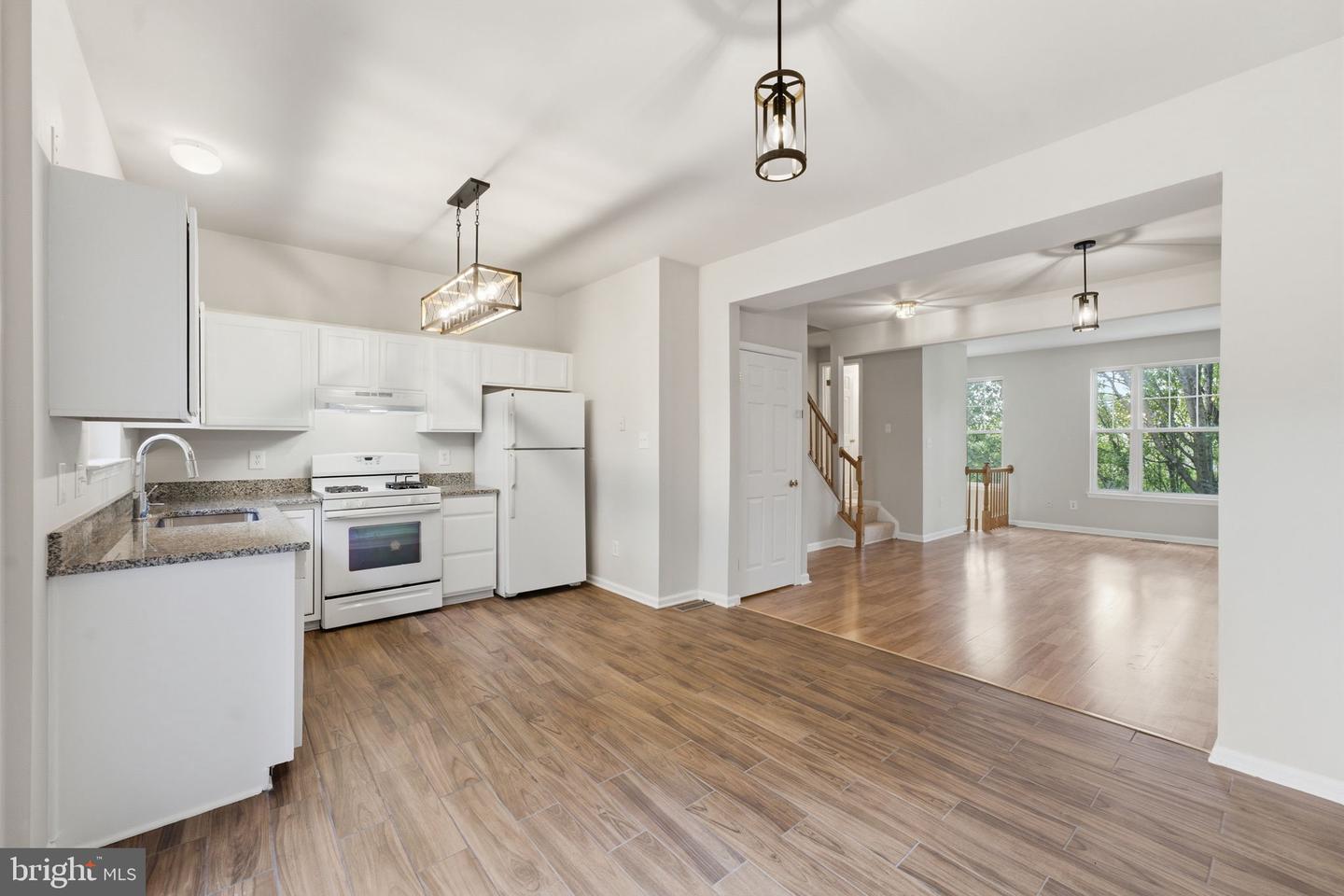 43775 Brookline Ter Property Photo 19