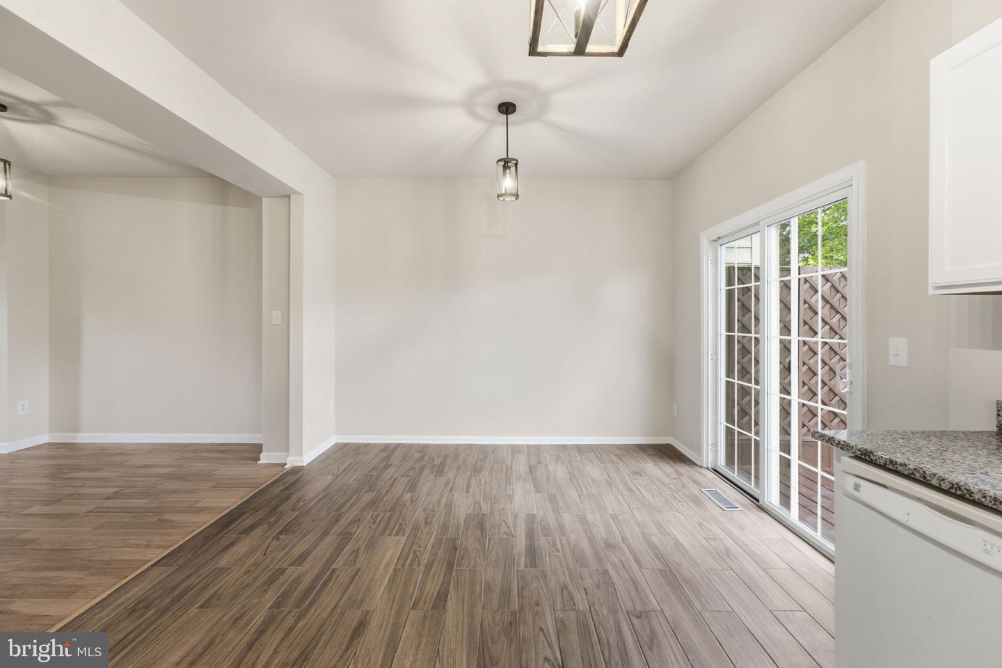 43775 Brookline Ter Property Photo 23
