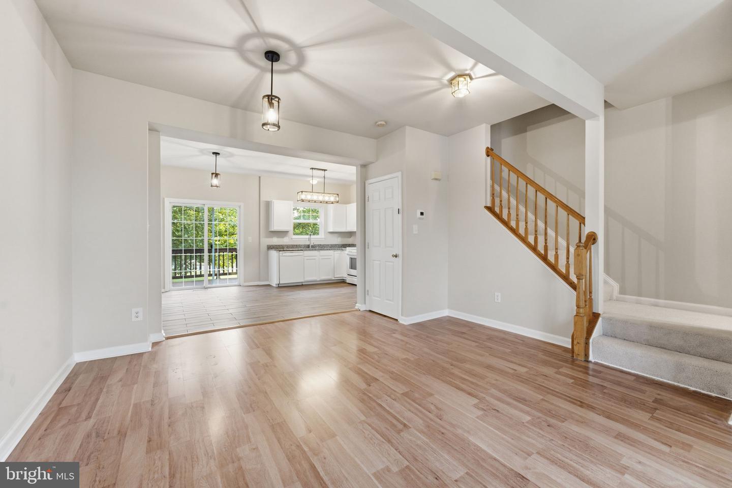 43775 Brookline Ter Property Photo 28