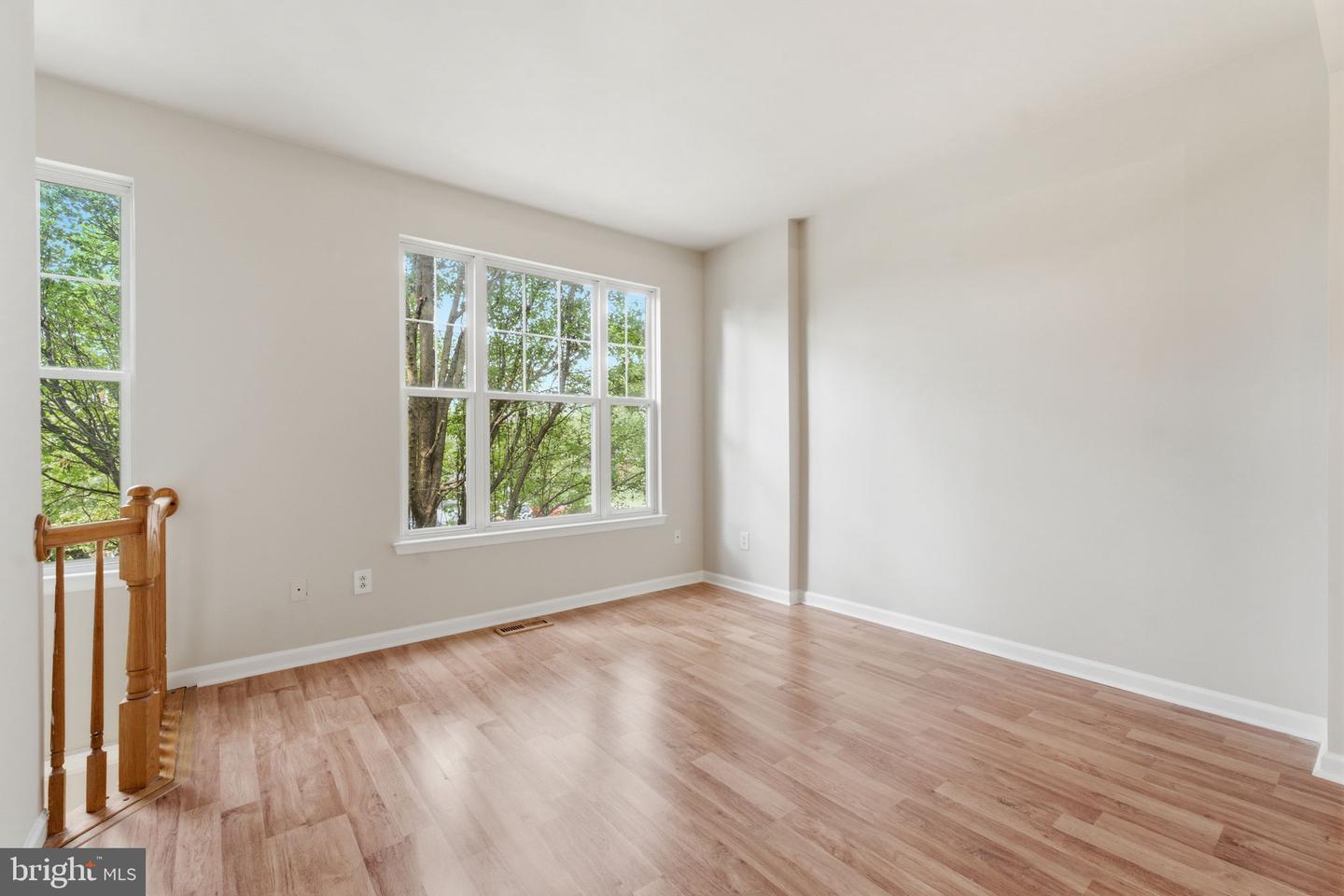 43775 Brookline Ter Property Photo 30