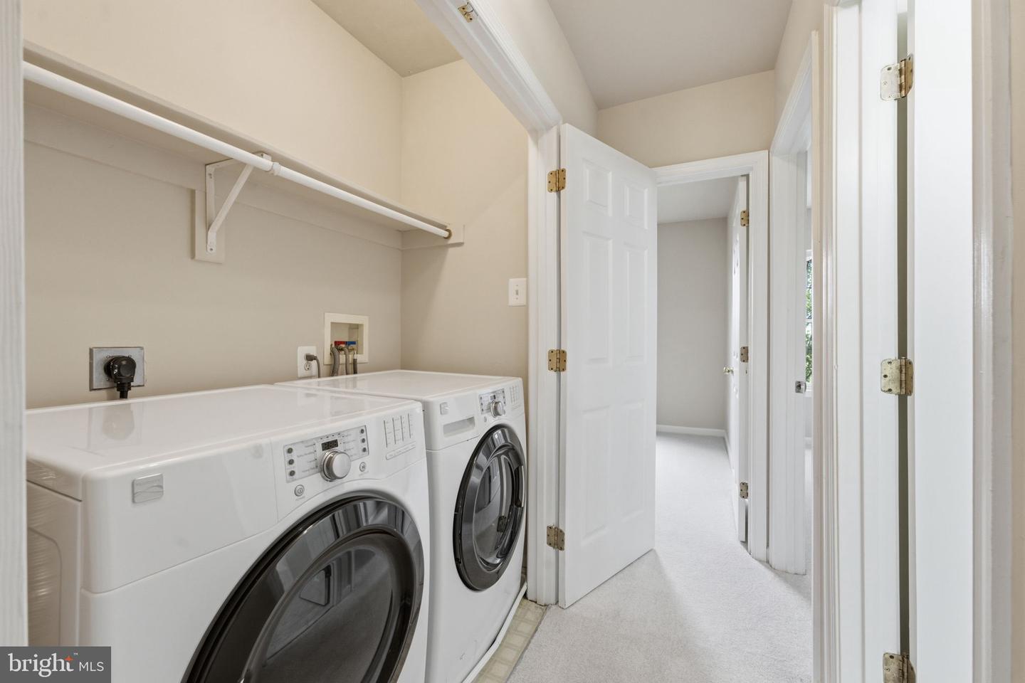 43775 Brookline Ter Property Photo 36