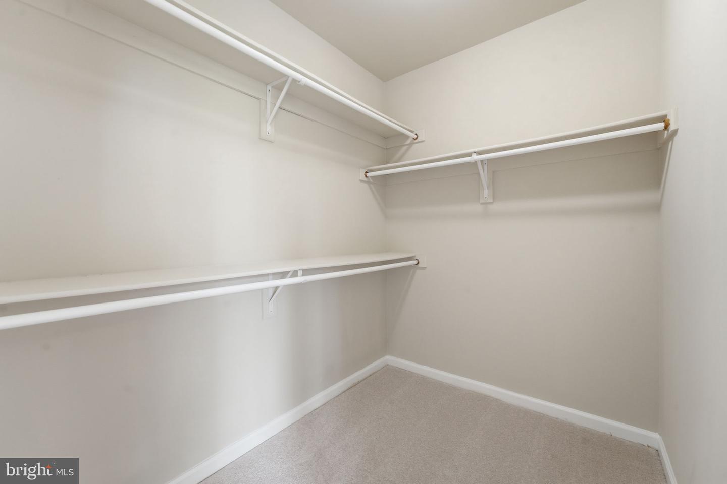 43775 Brookline Ter Property Photo 43