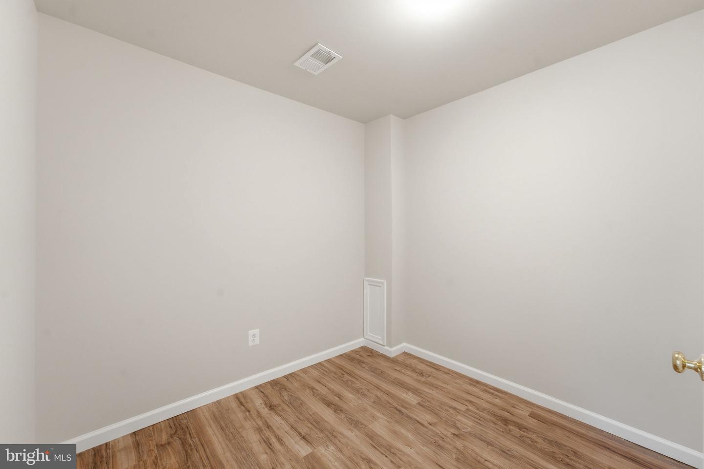 43775 Brookline Ter Property Photo 48